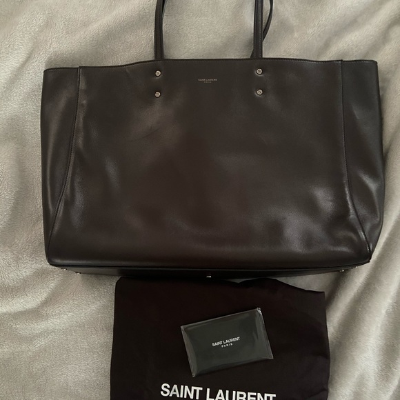 NWOT CABAS VIS MEDIUM TOTE IN SOFT LAMBSKIN - Picture 2 of 6